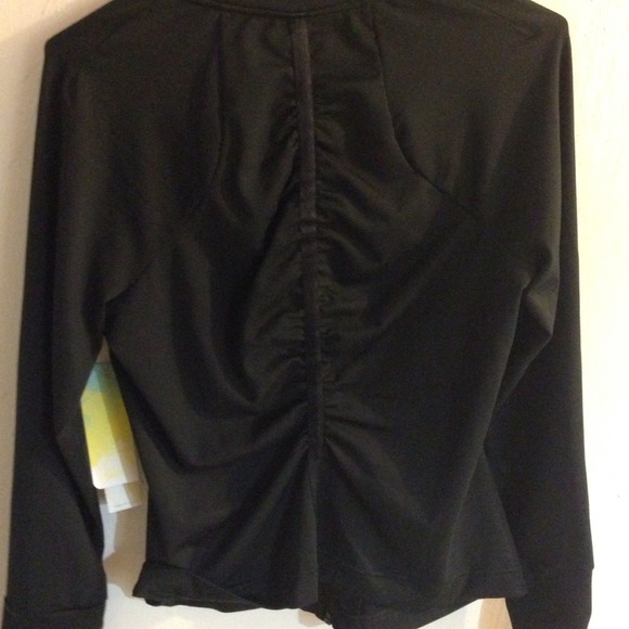 New balance sports jacket - Picture 3 of 3