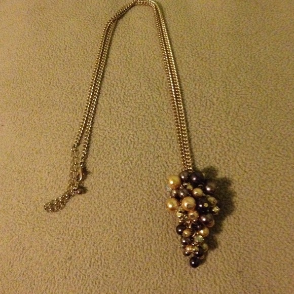 Golden grapes necklace