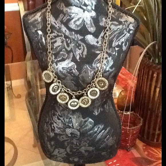 16" Necklace with charms - Picture 3 of 4