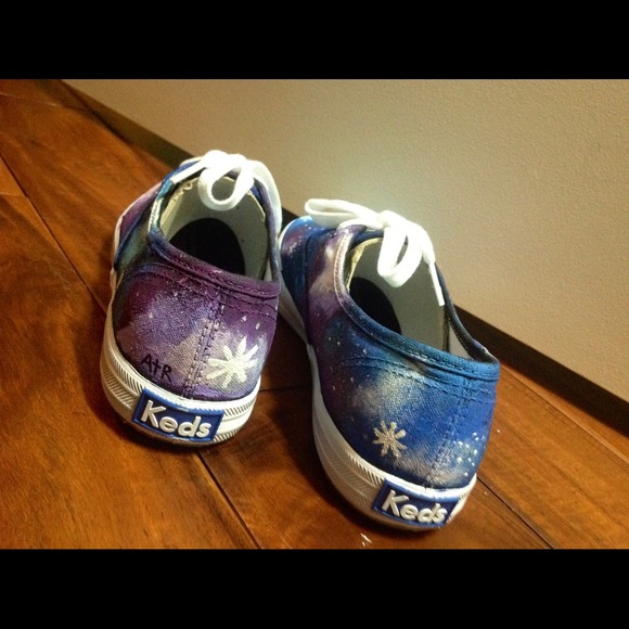 Galaxy shoes - Picture 3 of 4