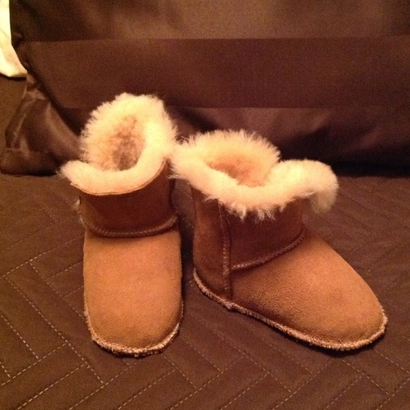 Baby boots bear paw 12-18 months