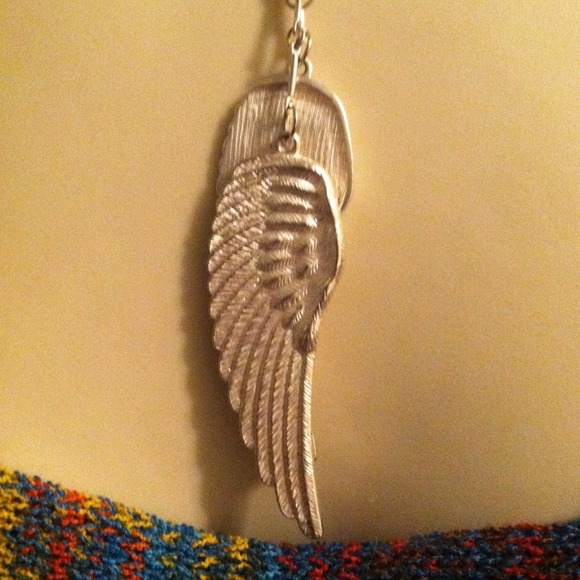 Angel Wing Necklace - Picture 2 of 2