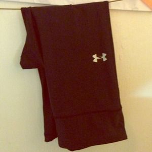 Under Amor workout pants