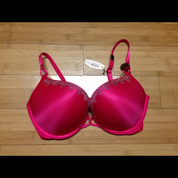 New bombshell vs bra