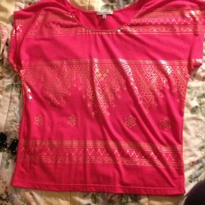 👛Hot pink, decorated top👛