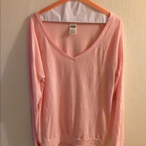 VS PINK CREWNECK