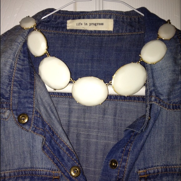 Jean button up top plus white necklace.