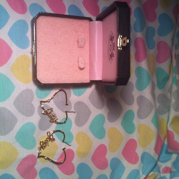 Juicy Couture - Picture 2 of 4