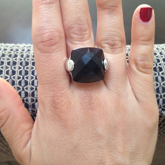 Lia Sophia ring size 8