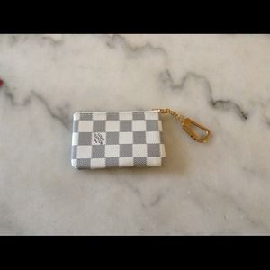 LV coin wallet