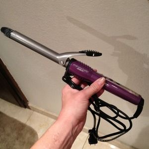 CURLING IRON
