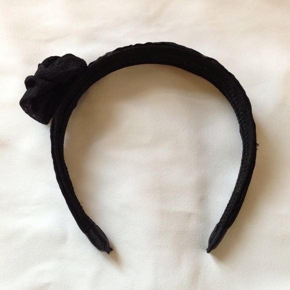 Embellished black headband - Picture 2 of 3