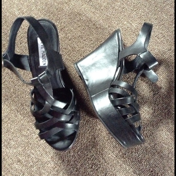 Steve Madden black leather wedges LOWEST PRICE!