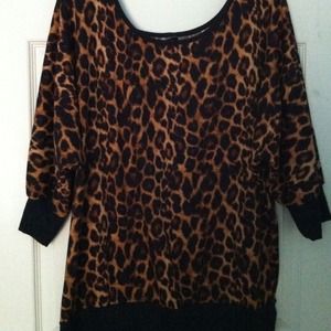 *Traded* Black band cheetah top