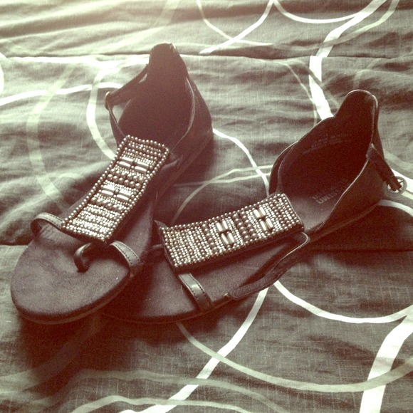 Size 11 Mossimo sandals - Picture 1 of 2