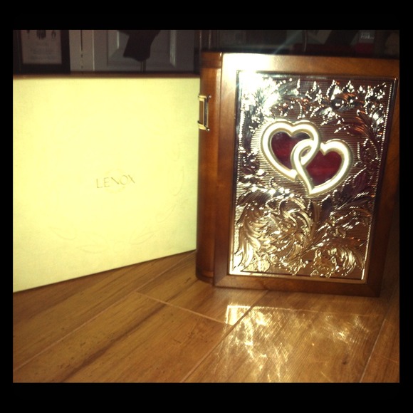 Lenox 2 Hearts Wooden Book Photo Album