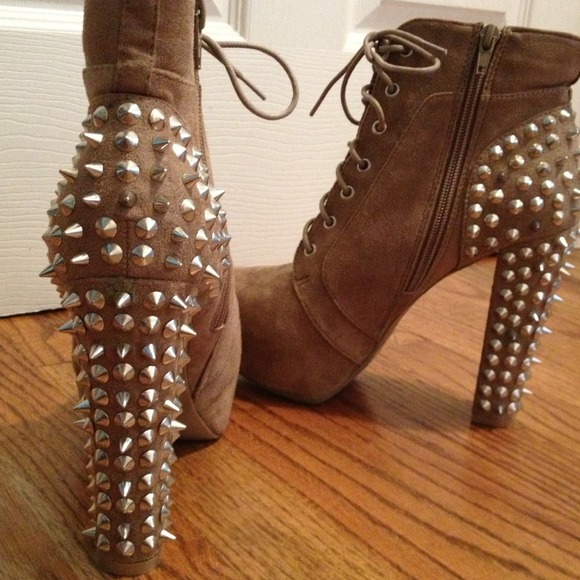 Taupe suede lace up studded booties - Picture 2 of 3
