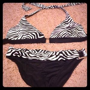Bundle-WhiteBlack Swimsuit & Vera tote