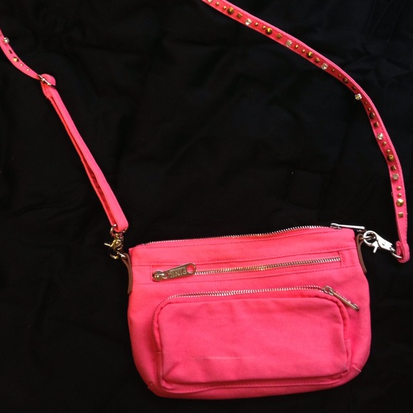 Pink crossbody barely used
