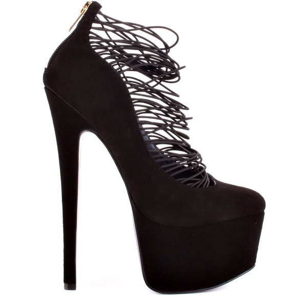 London Trash Ceres (Black..Size 6)