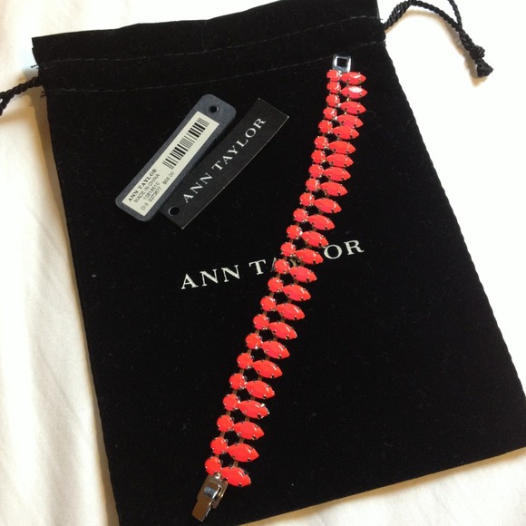 NWT Ann Taylor Supernova Bracelet - Picture 2 of 4