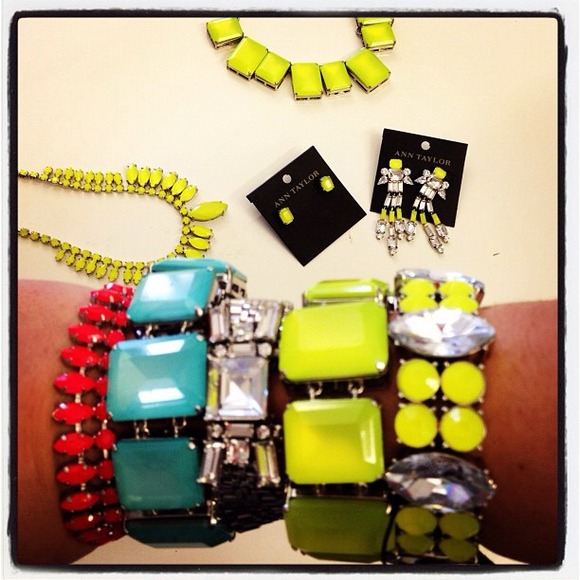 NWT Ann Taylor Supernova Bracelet - Picture 3 of 4