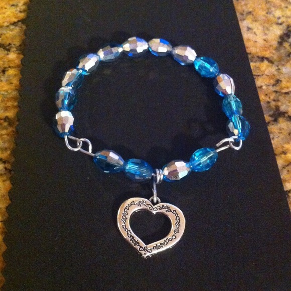 Wire beaded bracelet