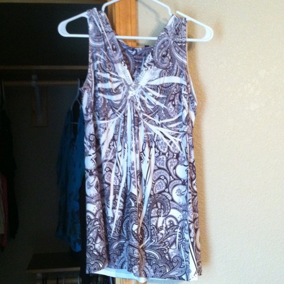 Apt 9 black an white beautiful blouse