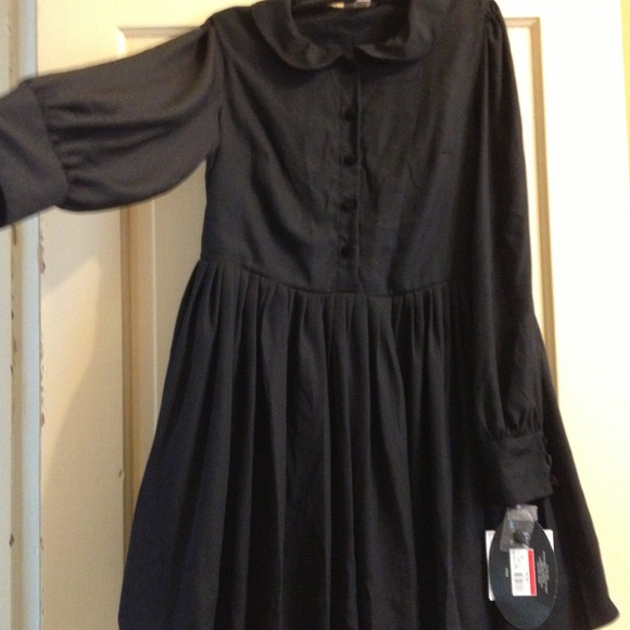 Super cute black dress sz9