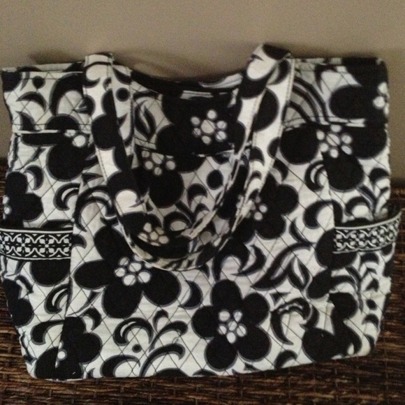 Vera Bradley Handbags - Large Vera Bradley tote