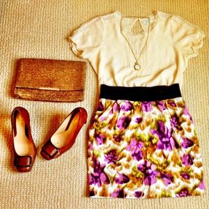 Pocketed purple floral skirt