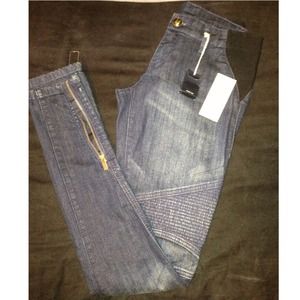 ✋❌ SOLD ON EBAY ❌✋Bcbg maxazria dark blue jeans /