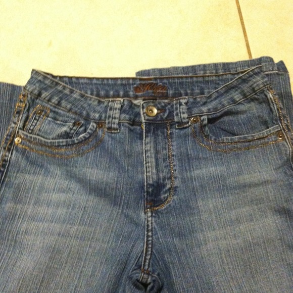 🚨Sold🚨Embellished jeans so cute size 10 - Picture 2 of 4