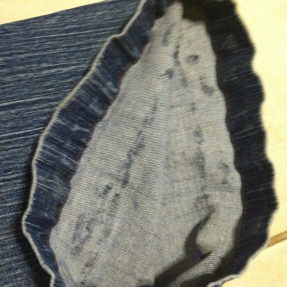 🚨Sold🚨Embellished jeans so cute size 10 - Picture 4 of 4