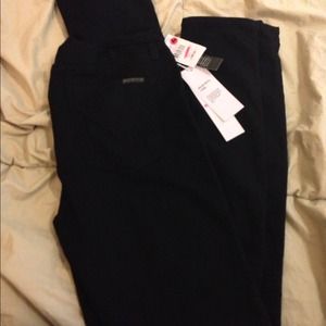 💯 Authentic Hudson maternity pants! Size 28! New!