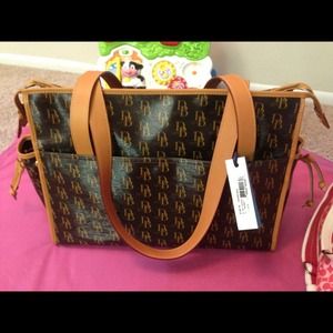 👩👧👼Dooney and Bourke Diaper Bag👩👧👼