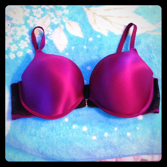 Brand new push up bra, no tags though.