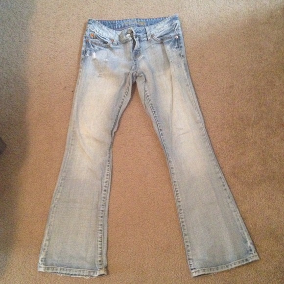 PRICE REDUCED! American Eagle jeans