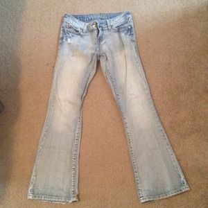 PRICE REDUCED! American Eagle jeans
