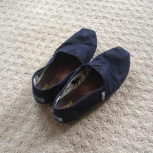 TOMS Black
