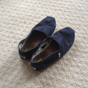 TOMS Black