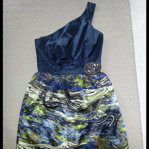 One shoulder cocktail dress