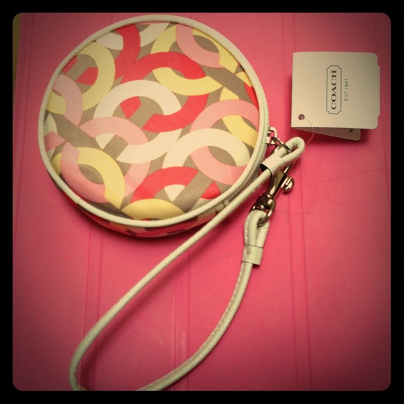 New coach coin purse!!