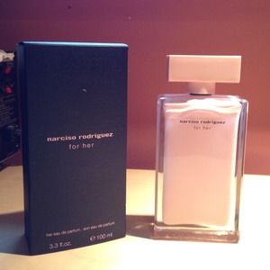 3.3 oz "for her" perfume by Narciso Rodriguez