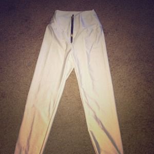 White HW leggings