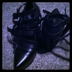 Jeffrey campbell strappy wedge! Size 6 nw