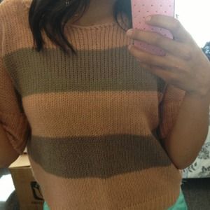 Brown cropped sweater!!