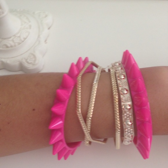 Fun bangles. - Picture 2 of 4