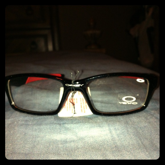 Oakley  crosslink eye glasses unisex .
