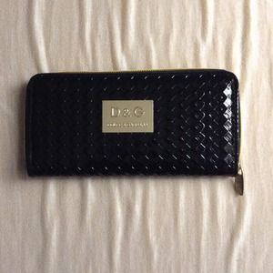 A D&G Clutch .